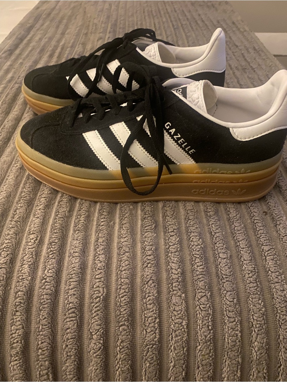 Adidas Gazelle size 8